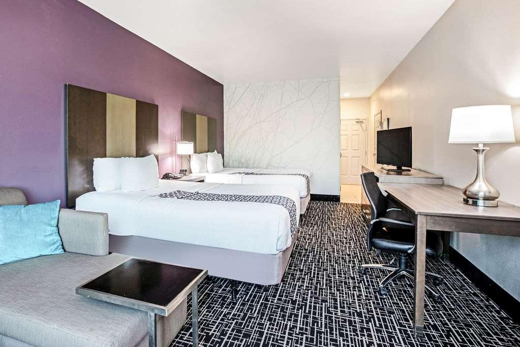 La Quinta By Wyndham Corpus Christi - Portland Hotel Buitenkant foto